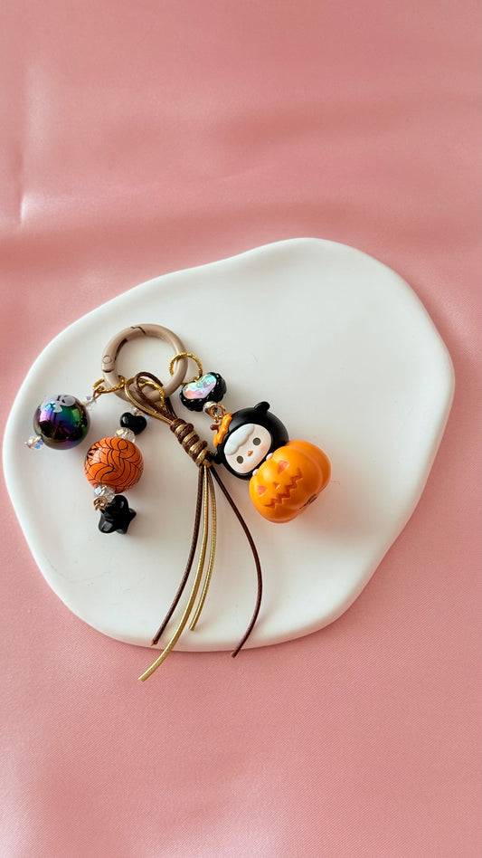 POP MART -  Pop Bean Halloween Charm -Authentic -  PUCKY